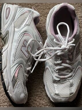 Women’s New Balance 530 Running Shoe Size 8.5
